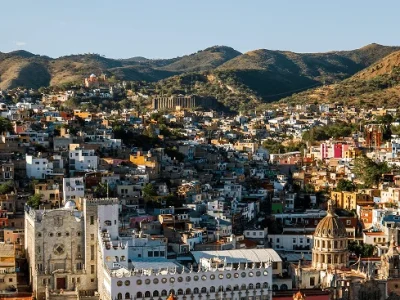 guanajuato-city-skyline-and-natural-ambiance-2026-03-24-07-12-55-utc 2 (1)